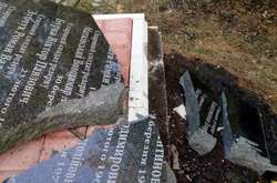 Під Бахмутом зруйнували пам'ятник нацгвардійцям, загиблим у страшній аварії