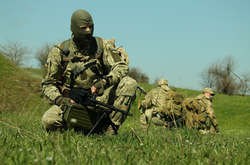 Українські військові