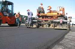 Окрему увагу в уряді звертають на будівництво нових магістралей