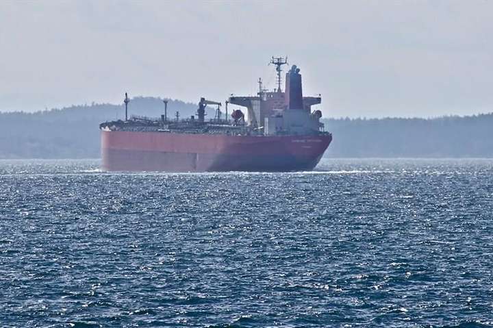 У США затонув танкер, що перевозив 1,4 млн літрів палива