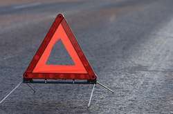 У Києві у маршрутки під час руху відвалилось колесо (фото)