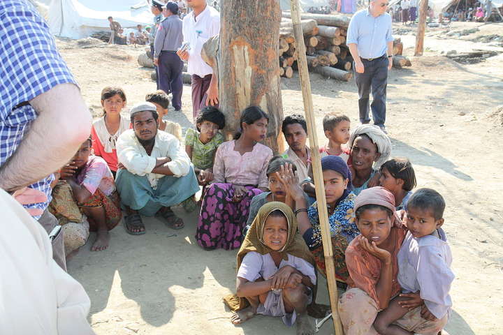 У М'янмі триває збройний конфлікт: біженці рохінджа продовжують тікати з країни