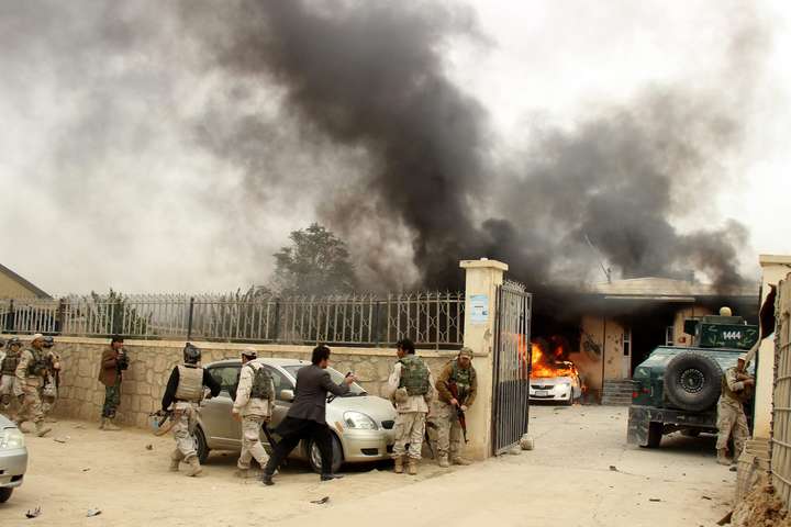 В Афганістані вибухнув замінований автомобіль: 13 загиблих
