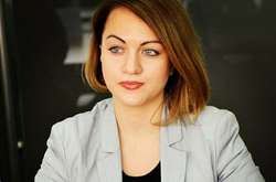 Чиновниця Мінінфраструктури очолить представництво Qatar Airways в Україні