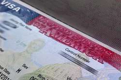 Білий дім скоротить видачу віз за популярними студентськими програмами - The Wall Street Journal