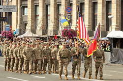 Американські військові на параді на честь Дня Незалежності України