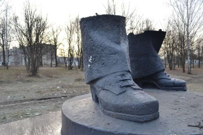 У Сумах пам’ятник Леніну пропонують переробити в скульптуру олімпійця-ходака
