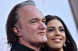 54-летний Квентин Тарантино вышел на публику с 32-летней девушкой 