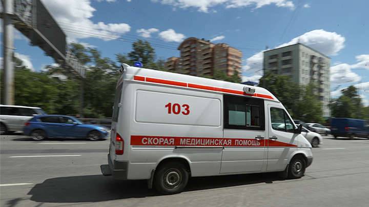 У центрі Москви вантажівка наїхала на пішоходів: є постраждалі
