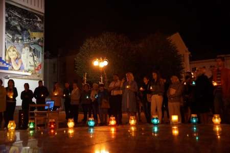 У Вінниці вшанували загиблих в Іловайському котлі (фото)