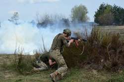 Бойовики гатили з танків та БМП поблизу Мар’їнки - штаб АТО