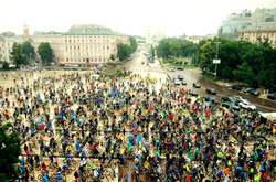 До уваги водіїв! У Києві 3 вересня буде обмежено рух транспорту