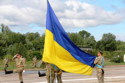 Українські військові