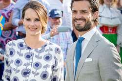 Шведский принц Карл Филипп и принцесса София показали первую фотографию сына