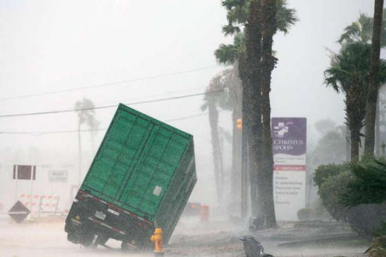 Ураган «Ірма» вже набирає силу на Карибах 