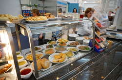 Столовая Верховной Рады шокировала новыми ценами (фото)