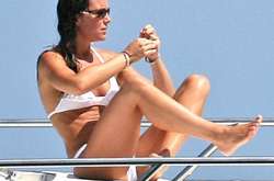 Журнал Closer оштрафован более чем на 100 тыс. євро за фото Кейт Миддлтон