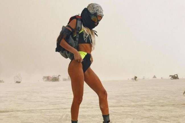 Апокаліптичні красуні. Найпривабливіші дівчата фестивалю Burning Man
