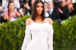 Ким Кардашьян полностью разделась для фотосессии
