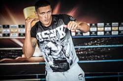 Усик: Щоб стати великим чемпіоном, потрібно перемагати сильних