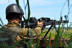 День в АТО: 13 ворожих обстрілів, основні бої – на Приморському напрямку