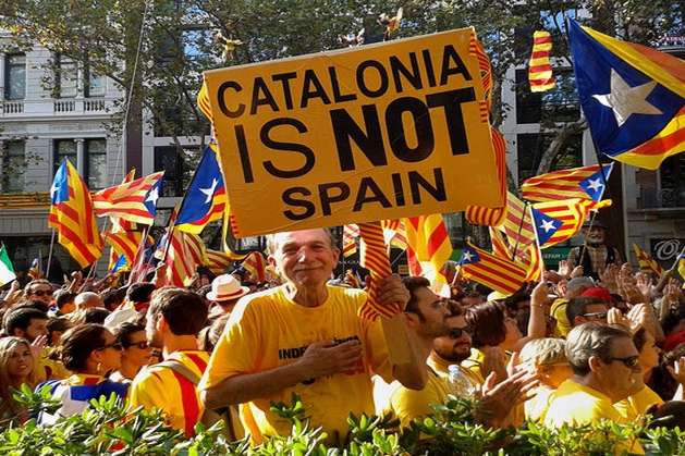 Парламент та глава уряду Каталонії схвалили проведення референдуму про незалежність