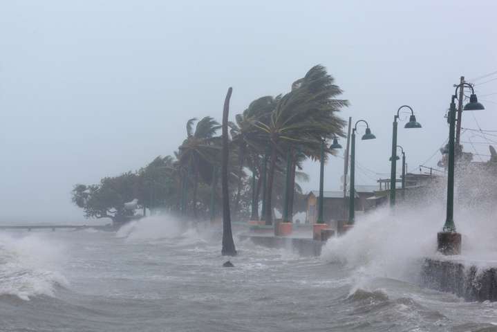 Ураган Ірма вже зруйнував два острови, загинуло семеро людей