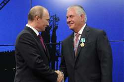 Путін шкодує, що колись нагородив Тіллерсона