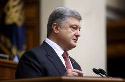 Порошенко в послании отчитался о декоммунизации 
