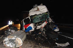 На Черкасчине авто врезалось в тягач, погиб военный