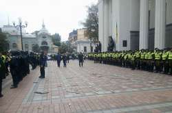 Правоохоронці припинили правопорушення біля Ради