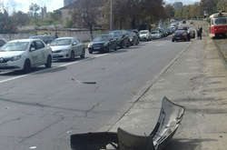 Місце обстрілу автомобіля в Києві