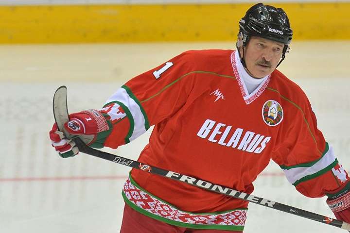 Лукашенко про білоруських хокеїстів: Кому наш мотлох потрібен? 