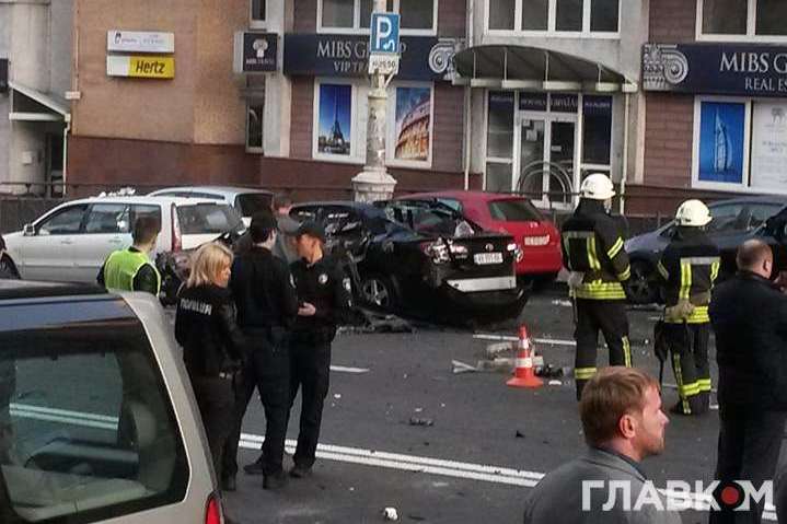 Стало відомо, хто перебував із загиблим в автівці під час вибуху в Києві
