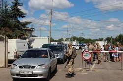 Російські терористи обстріляли дорожній коридор біля пункту пропуску «Майорське»