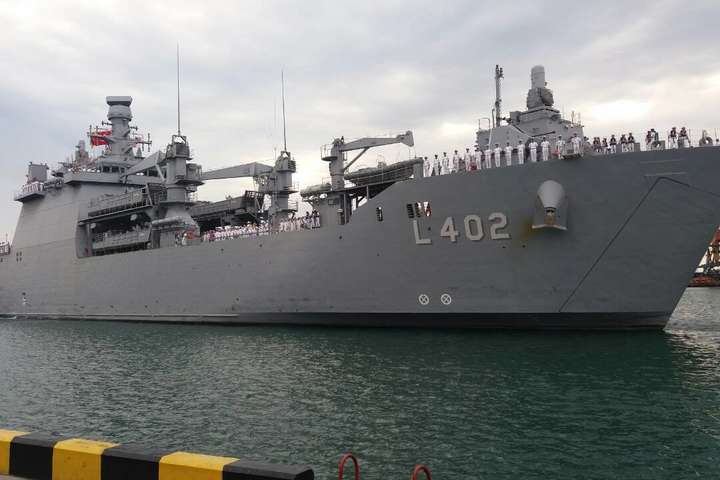 В порт Одеси зайшов турецький військовий корабель (фото)