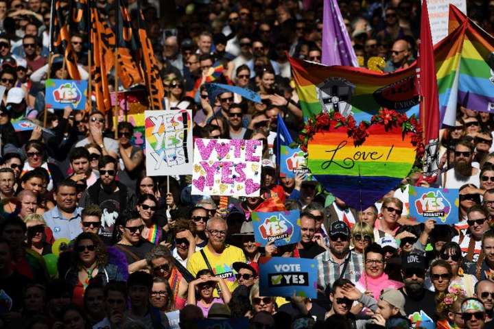 Австралійці вийшли на вулиці, щоб домогтися легалізації одностатевих шлюбів