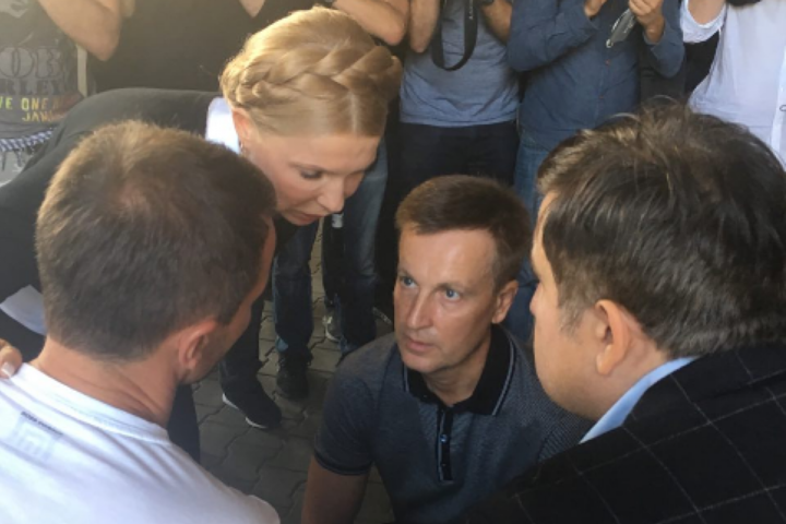 «Юлю-геть»: Тимошенко засвистали прихильники Саакашвілі