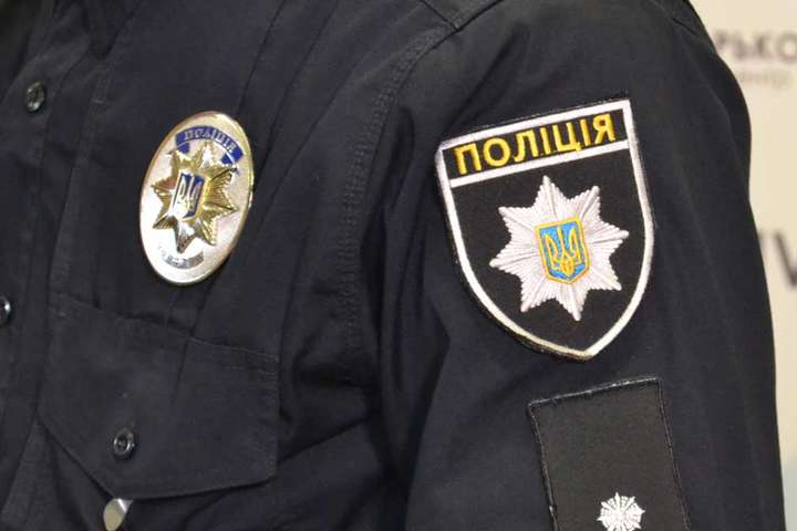 Луганський поліцейський в СІЗО побив чоловіка