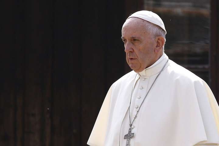 Папа Римський травмувався під час візиту до Колумбії