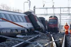 У Швейцарії зіткнулися потяги: постраждало 27 осіб 