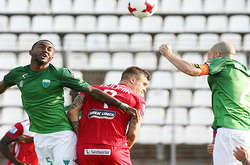 Буднік бореться за м'яч