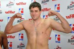 Український боксер Вервейко здобув перемогу технічним нокаутом у бою з домініканцем Агілерою