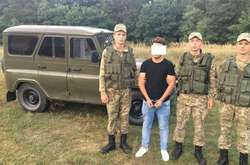 На Львівщині прикордонники затримали трьох нелегалів