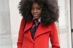 Стильно и комфортно: восемь способов носить шарф этой осенью