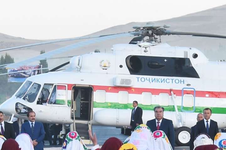 Вертоліт президента Таджикистану вбив директора аеропорту