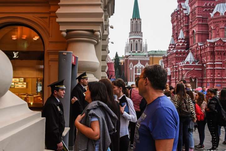 У Москві і Петербурзі знову евакуюють людей після дзвінків про мінування