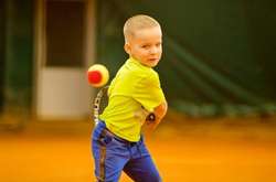Фото надане батьками Дмитра Кузьмінова