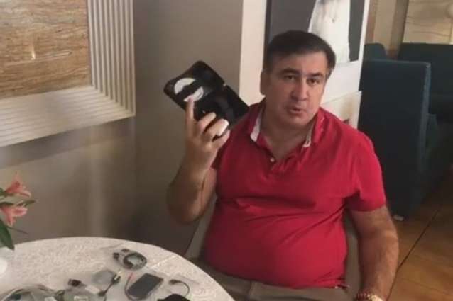 Саакашвілі заявив, що Порошенко встановив стеження за ним (відео)