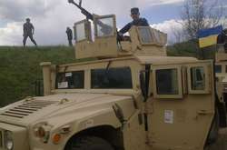 США нададуть Україні чергову партію військових автомобілів «Хамві», — посол